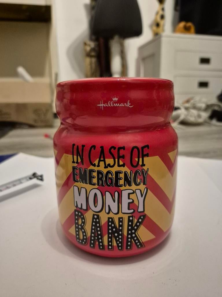 Hallmark Spaarpot "In Case of Emergency Money Bank", Ophalen of Verzenden, Zo goed als nieuw, Steen, Aardewerk of Keramiek, Overige thema's