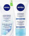 NIVEA Hydraterende Dagcrème met SPF15, N, N, Gehele gezicht, Nieuw
