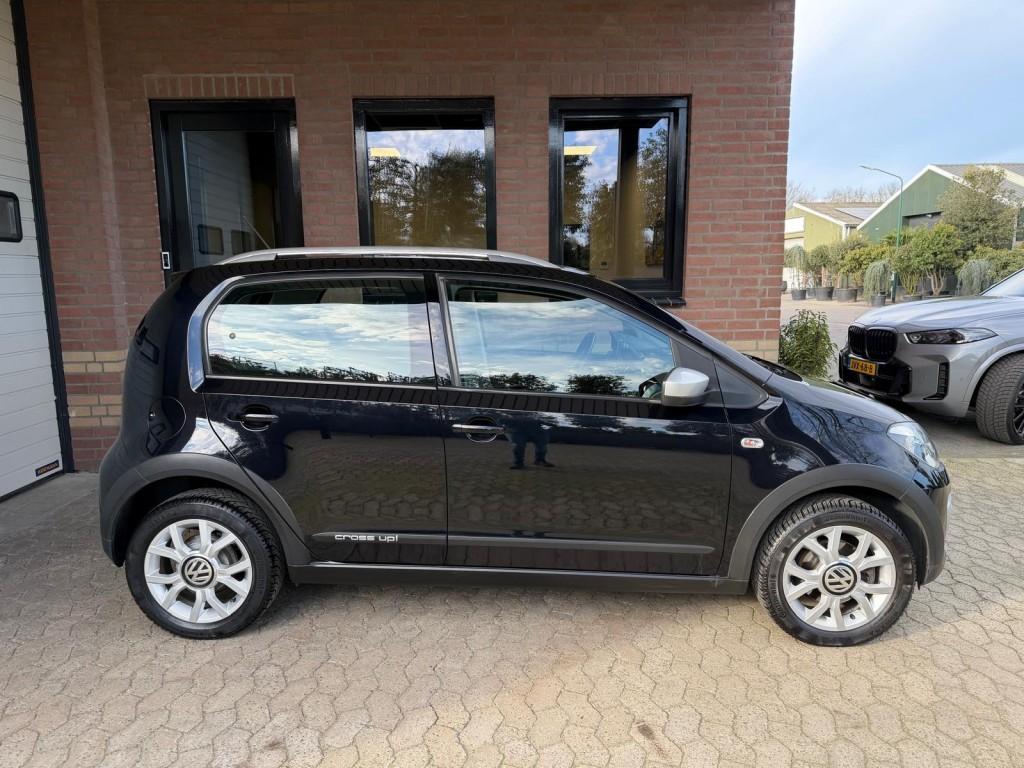 Volkswagen UP 1.0 cross Up! navi stoelverw. PDC cruise, 21 km/l, Euro 5, Gebruikt, Up!