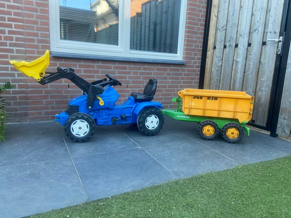 New Holland trekker met Rolly Toys container, Ophalen, Gebruikt