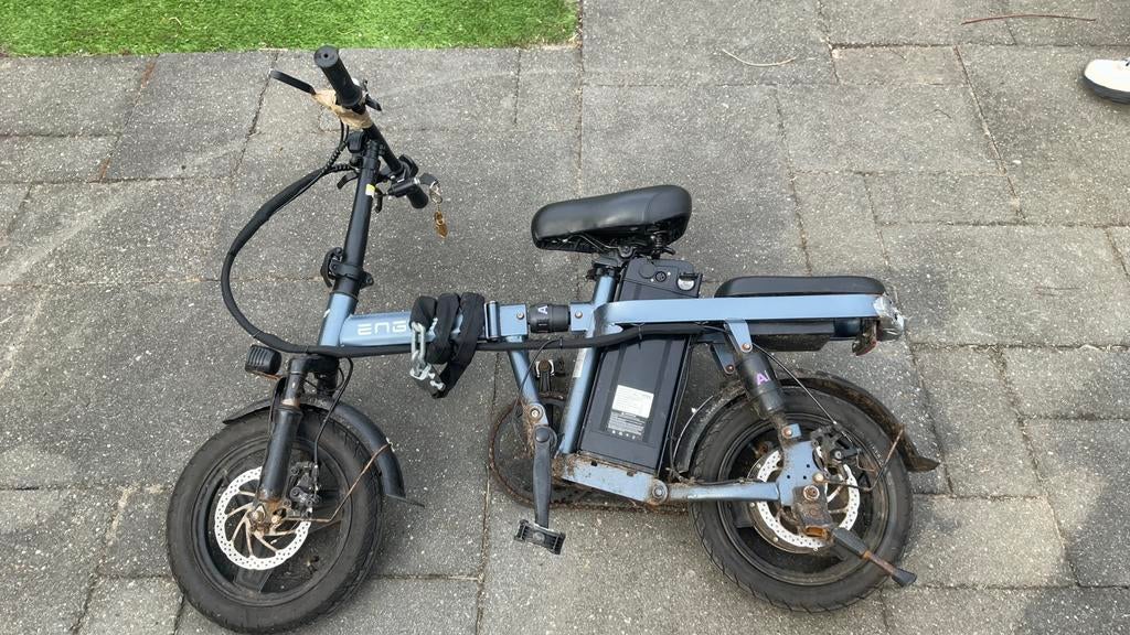 Engwe t14, Fietsen en Brommers, Elektrische fietsen, Ophalen, Gebruikt, 30 tot 50 km per accu
