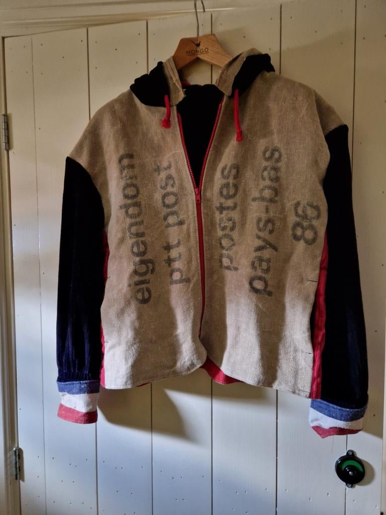 UNIEKE POSTZAK STOF JAS MAAT 44, Ophalen of Verzenden, Zo goed als nieuw, Maat 42/44 (L)