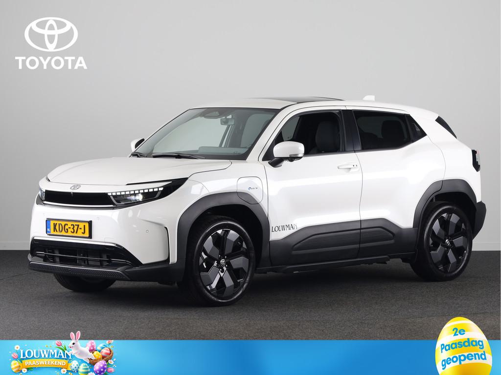 Toyota Urban Cruiser Executive 61 kWh *DEMO* | Panoramadak |, Auto's, 12 maanden, Stof, Wit, Origineel Nederlands