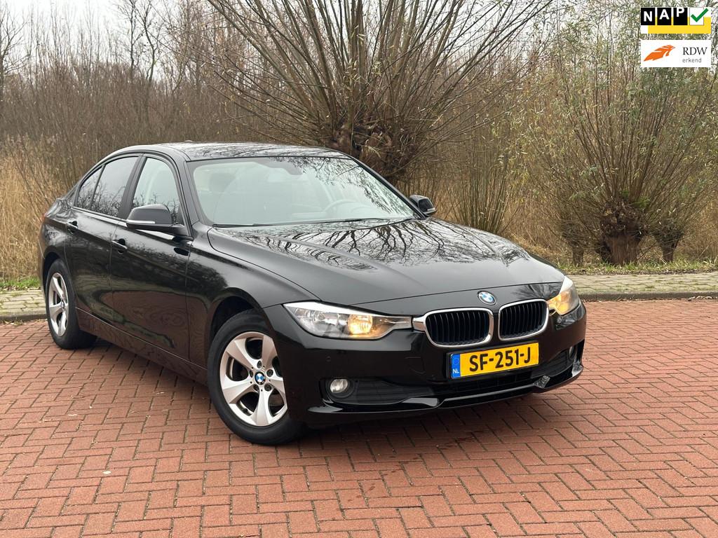 BMW 3-serie 316i Airco/Navi, Auto's, BMW, 1360 kg, Euro 5, Gebruikt, 4 cilinders