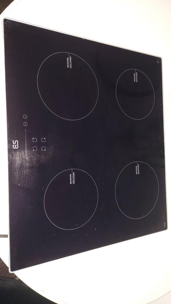 sb kookplaat normale stekker kan omzetten naar krachtstroom, Ophalen, 4 kookzones, Zo goed als nieuw, Vrijstaand