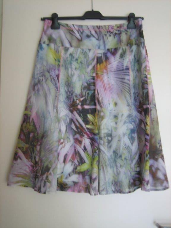 Prachtige rok met bladerprint in pastel BASLER 40 snazzeys, Maat 38/40 (M), Verzenden, Basler, Nieuw