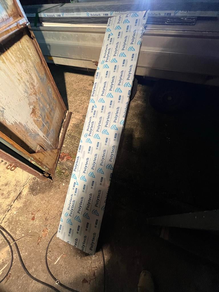 Polytech dakrand panelen  kleur crème Nieuw, Kunststof, Overige kleuren, Nieuw, Minder dan 5 m²