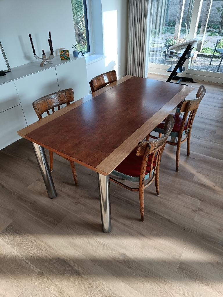 Houten eettafel met metalen poten, Huis en Inrichting, Tafels | Eettafels, Gebruikt, 50 tot 100 cm, 150 tot 200 cm, Vier personen