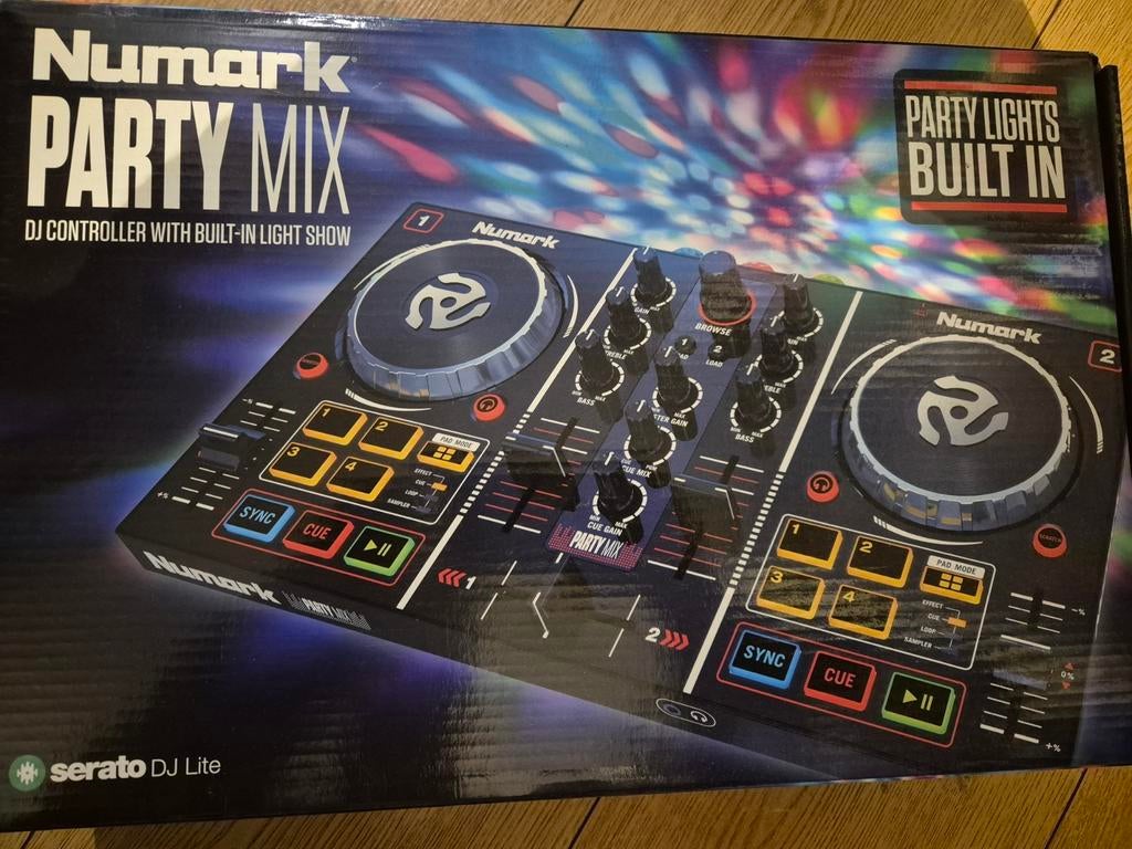Numark partymix dj controller met speakers, Ophalen of Verzenden, Zo goed als nieuw, Numark