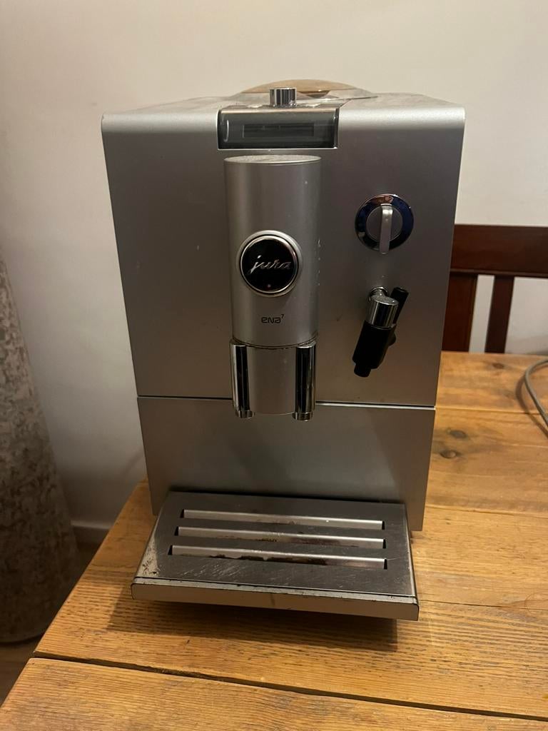 Jura ENA 7, Witgoed en Apparatuur, Koffiezetapparaten, Ophalen, Zo goed als nieuw, Koffiemachine