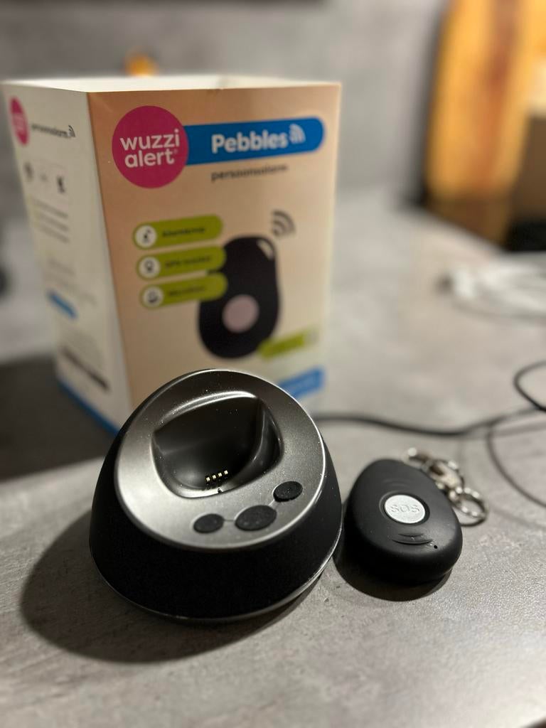 Wuzzi alert pebbles persoonlijk alarm systeem, Diversen, Verpleegmiddelen, Ophalen of Verzenden, Zo goed als nieuw