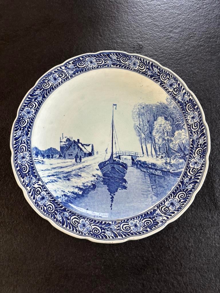 Groot Delfts blauw wandbord 45 cm – Petrus Regout Maastricht, Ophalen