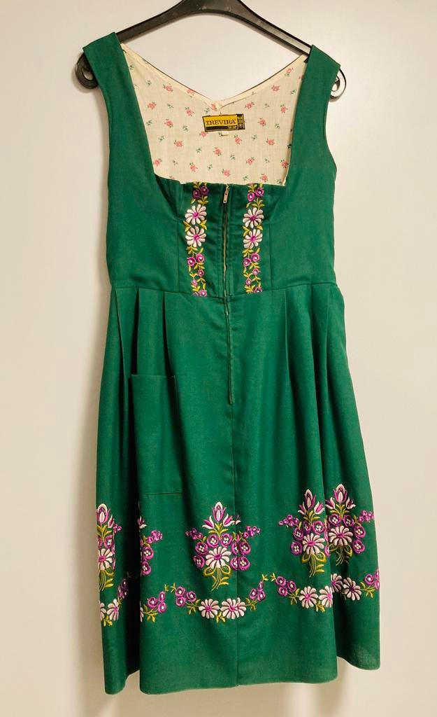 Mooie vintage geborduurde groene dirndl jurk dames ., Ophalen of Verzenden, Zo goed als nieuw, Carnaval