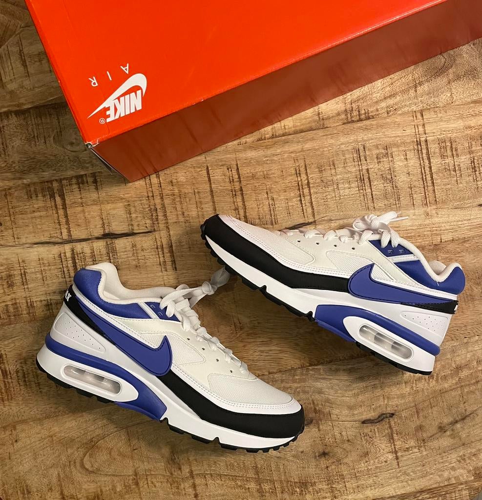 Nike Air Max BW White Persian Violet maat 42 US8.5, Kleding | Heren, Schoenen, Wit, Nike, Nieuw, Ophalen of Verzenden