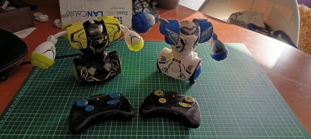 Boksende Robots met geluid en Afstandsbediening, Ophalen, Gebruikt, Jongen of Meisje