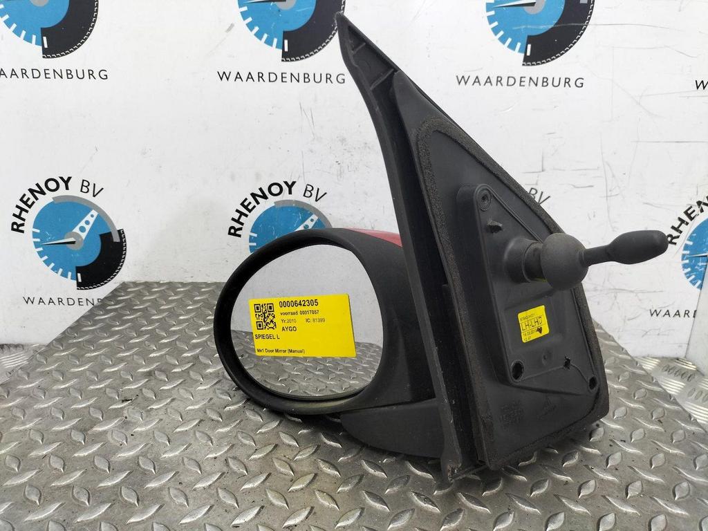 TOYOTA AYGO B1 1.0-12V Aspir. Red  SPIEGEL L 2010, Auto-onderdelen, Ophalen of Verzenden, Gebruikt, Stiba lid