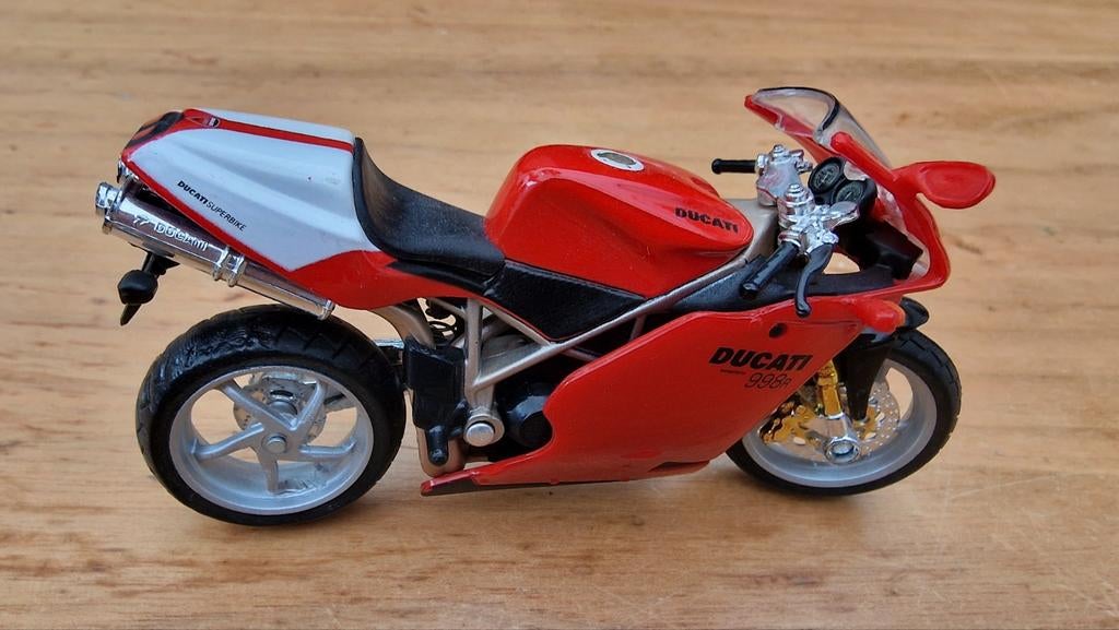 Ducati 998R Schaalmodel - Prachtig Detail!, Hobby en Vrije tijd, Modelauto's | 1:18, Ophalen of Verzenden, Zo goed als nieuw, Motor