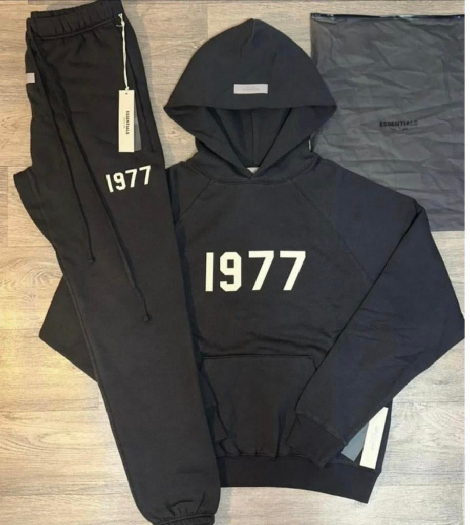 Mooie Essentials 1977 Pak, Kleding | Heren, Truien en Vesten, Ophalen of Verzenden, Nieuw, Overige maten, Zwart