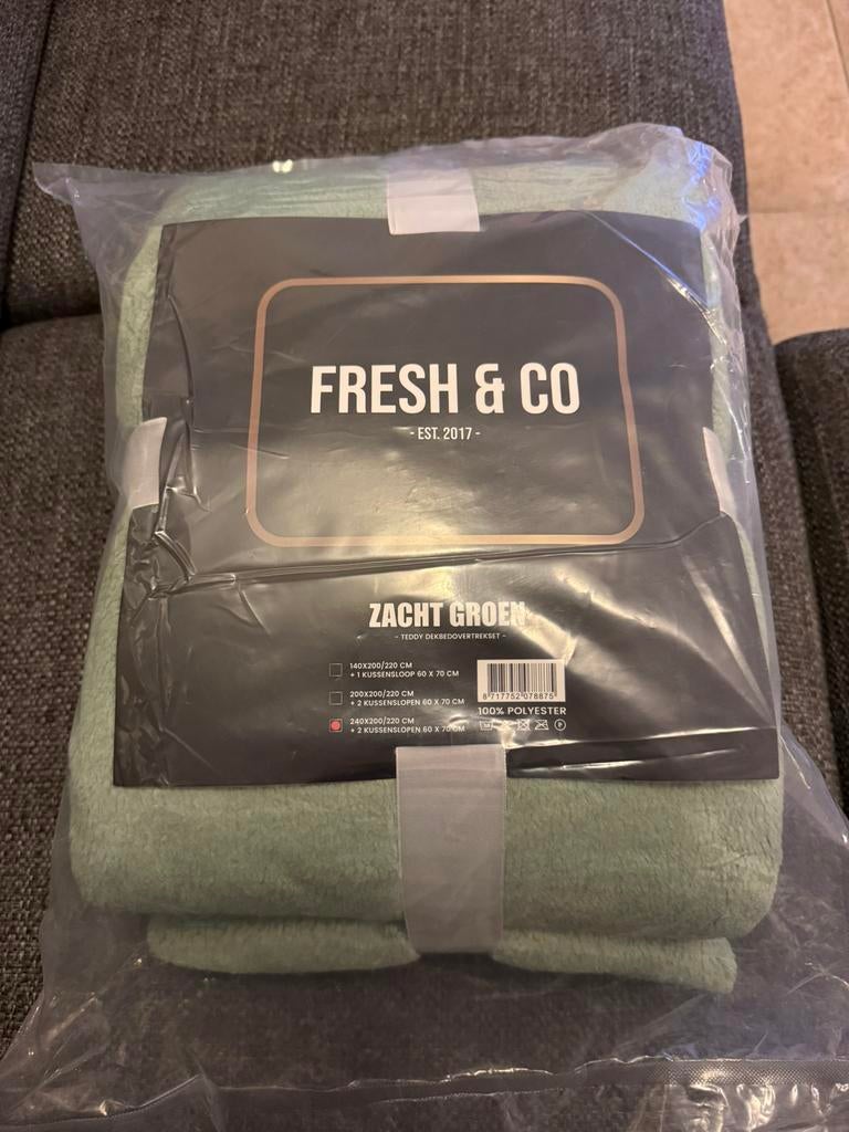 Fresh & co Dekbedovertrek 240x200/220 groen teddy stof Nieuw, Dekbedovertrek, Ophalen of Verzenden, Groen, Nieuw