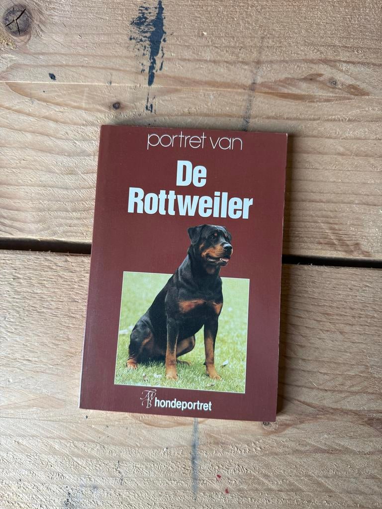Portret van de Rottweiler - Hondenboek, Ophalen of Verzenden, Gelezen, Honden