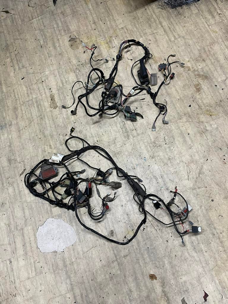 Piaggio hexagon 125cc - 180cc kabelboom, Ophalen