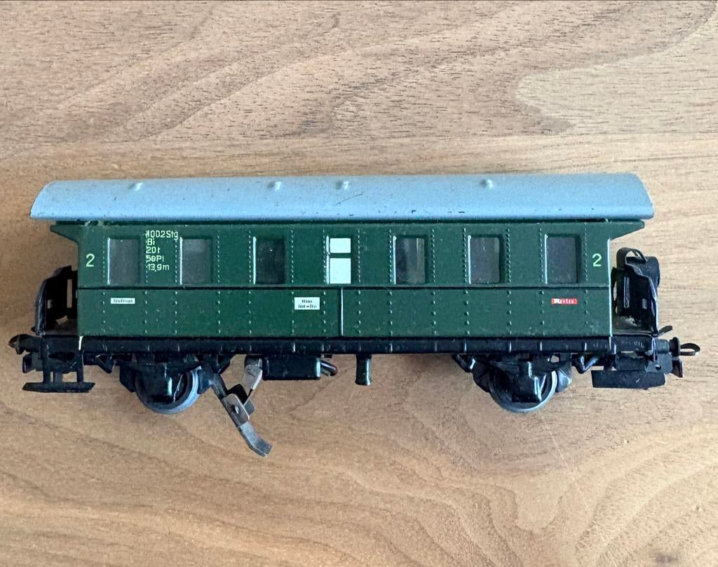 Marklin 4002stg 2e klas wagon met lamp, Wisselstroom, Gebruikt, Wagon, Ophalen of Verzenden