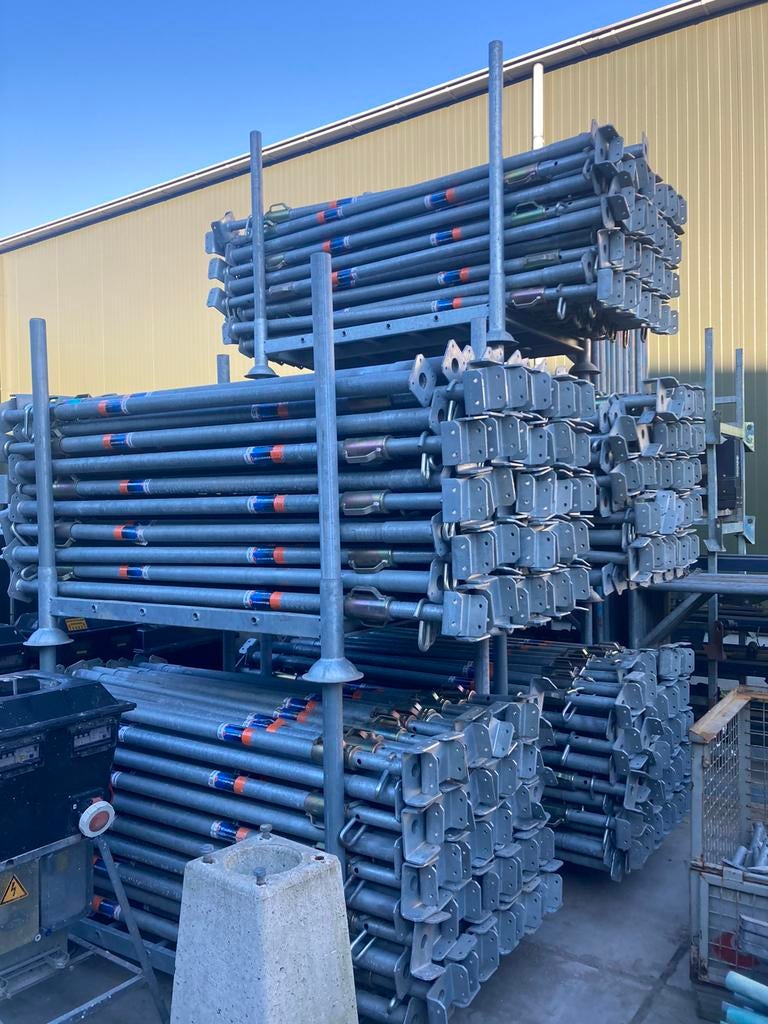 Nieuwe BM350 schroefstempels, Ophalen, Nieuw, IJzer