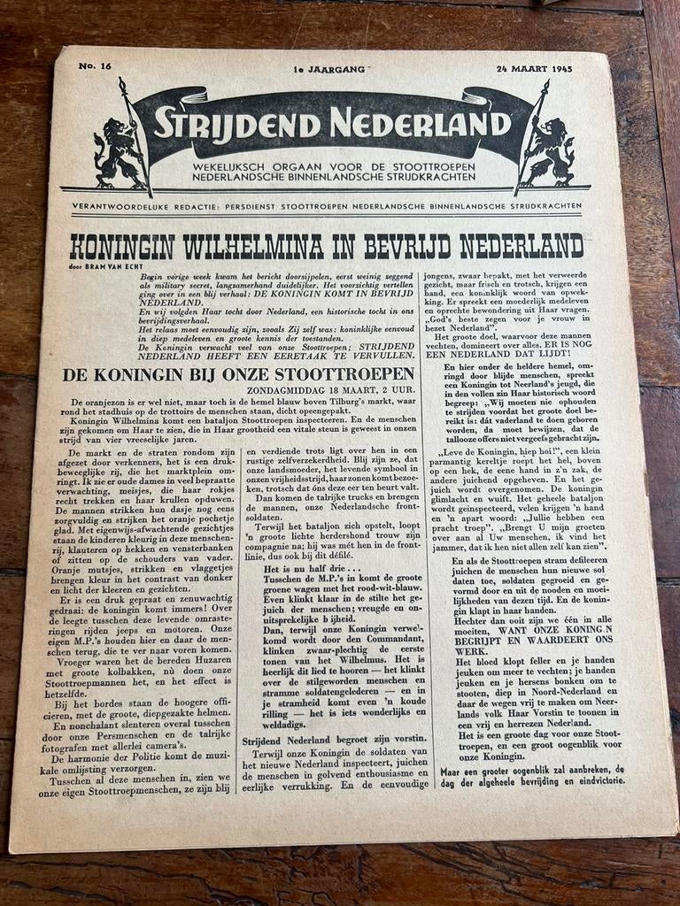 WO2 Nederlands weekblad stoottroepen wilhelmina maart 45, Verzamelen, Militaria | Tweede Wereldoorlog, Verzenden, Nederland, Embleem of Badge