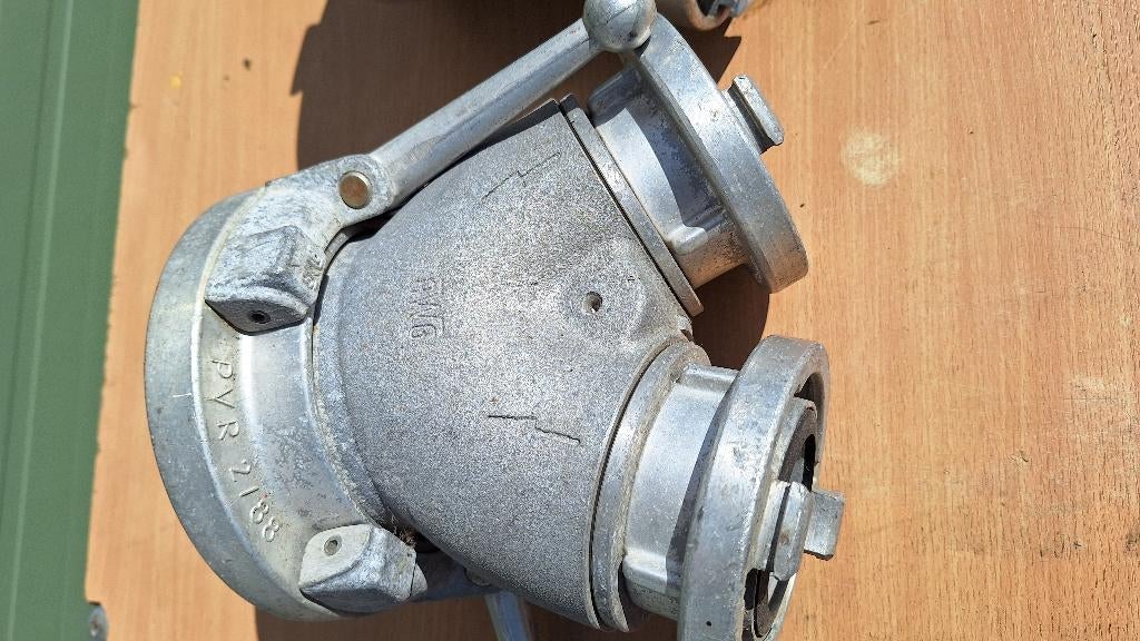 2 weg kraan Brandweer Storz 133/ 81 koppelingen, Ophalen, Gebruikt, Overige typen, Industriepark 2a 9351PA Leek