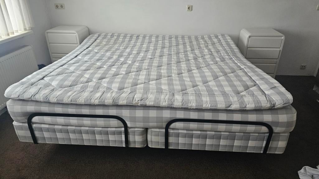 Hästens elektrisch verstelbaar bed 210x210, Ophalen, 210 cm, Tweepersoons, Overige maten