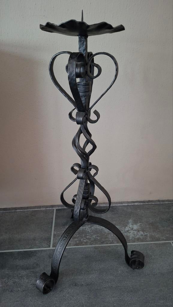 Robuuste smeedijzeren kandelaar kaarsenstandaard, Huis en Inrichting, Woonaccessoires | Kandelaars en Kaarsen, Ophalen, Metaal