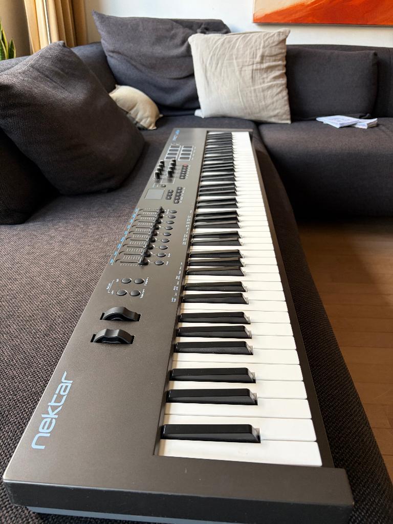 Nektar Impact LX88+ | MIDI Keyboard | z.g.a.n., 88 toetsen, Zo goed als nieuw, Midi-aansluiting, Ophalen