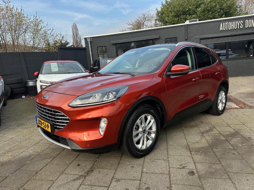 Ford Kuga 1.5 EcoBoost 150pk Titanium|WINTERPACK|NAVI|CAMERA, Voorwielaandrijving, Gebruikt, Zwart, Overige kleuren
