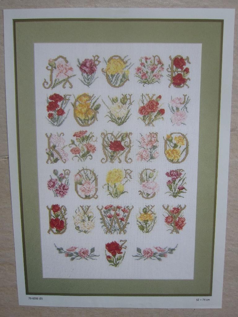 borduurpatroon Alfabet ABC bloemen planten flora en fauna, Ophalen of Verzenden, Zo goed als nieuw, Handborduren, Patroon