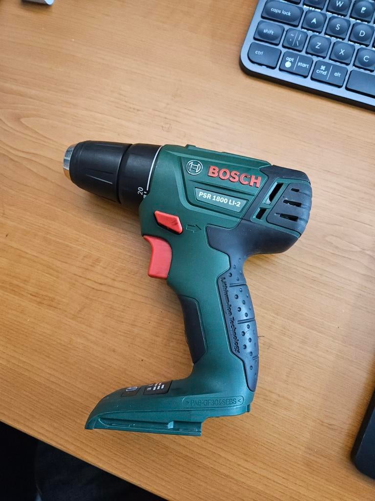 Bosch 18V werkt maar rookt, Ophalen, Gebruikt, Boor- en Schroefmachine