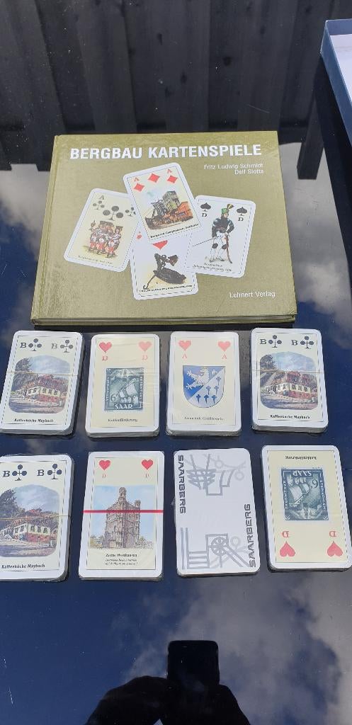 lot van 8 nieuw speelkaarten + bijhorende boek, Verzamelen, Speelkaarten, Jokers en Kwartetten, Ophalen of Verzenden, Nieuw, Speelkaart(en)