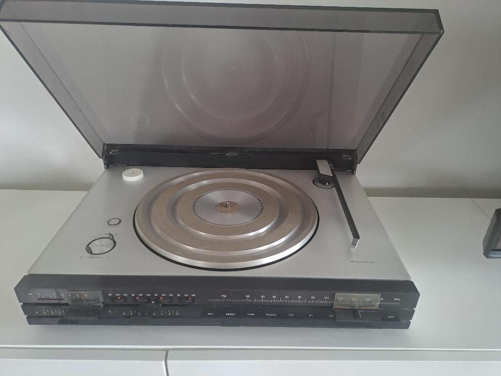 B & O platenspeler 40 jaar oud [lees advertentie], Ophalen