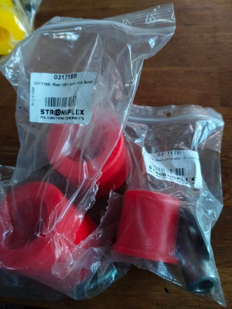 Strongflex bussen set voor differentieel BMW 540i E39, Ophalen of Verzenden, Nieuw, BMW