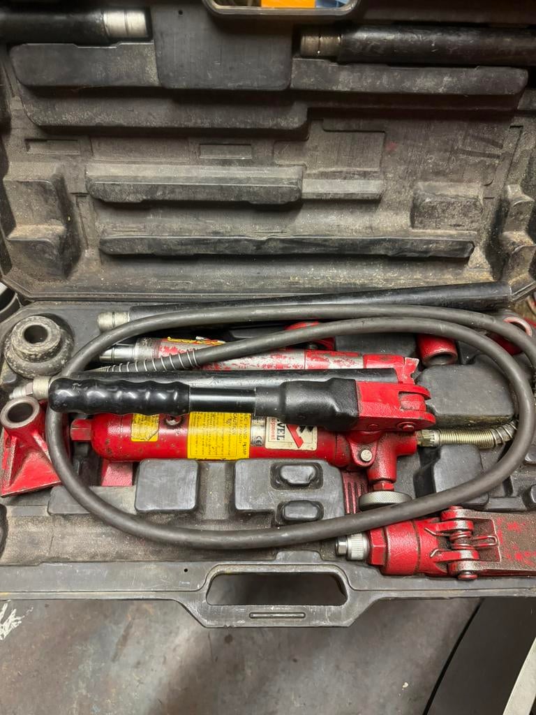 Schade hydraulische uitdeukset, Ophalen of Verzenden