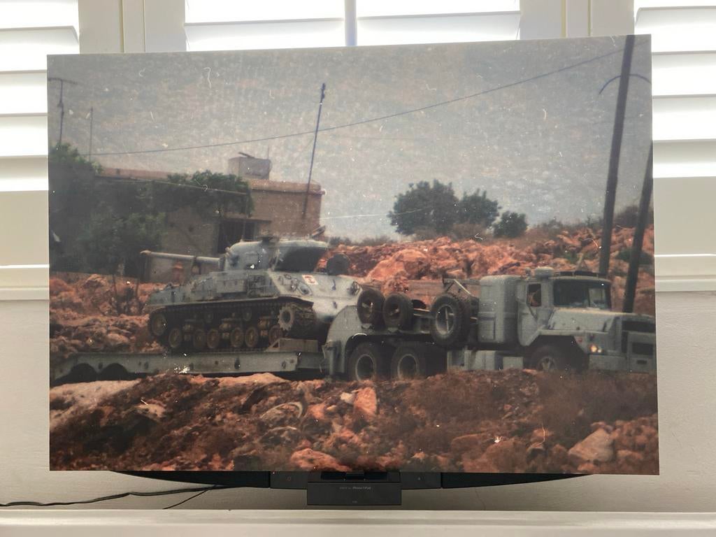 Foto Sherman tank op dieplader, Libanon 1985, Ophalen, Gebruikt, 1980 tot heden, Foto