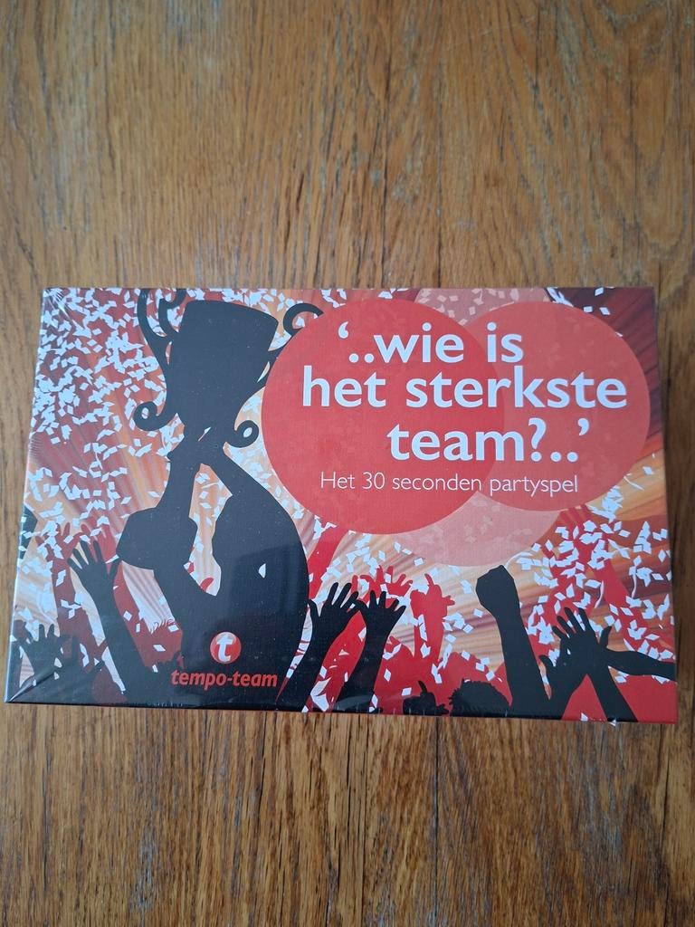 Wie is het sterkste team., Hobby en Vrije tijd, Gezelschapsspellen | Bordspellen, Ophalen of Verzenden, Nieuw