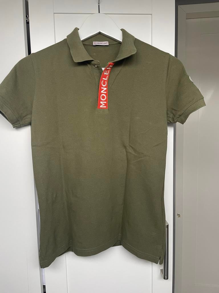 Moncler Polo - Olive Groen - Maat 164, Ophalen of Verzenden, Zo goed als nieuw, Jongen, Shirt of Longsleeve