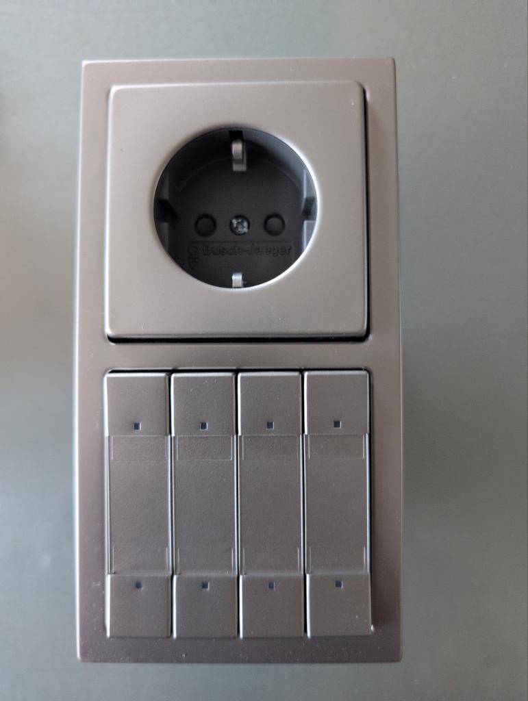 Busch-Jaeger Zigbee Light Link schakelaar / wandzender, Doe-het-zelf en Verbouw, Ophalen of Verzenden, Nieuw, Overige typen