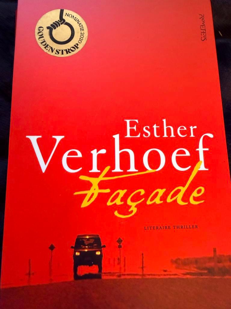 Façade - Esther Verhoef (Literair Thriller), Ophalen of Verzenden, Nieuw, Nederland