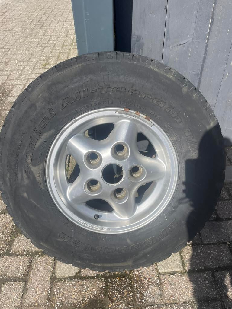 Land Rover velg met band, Ophalen, Zo goed als nieuw
