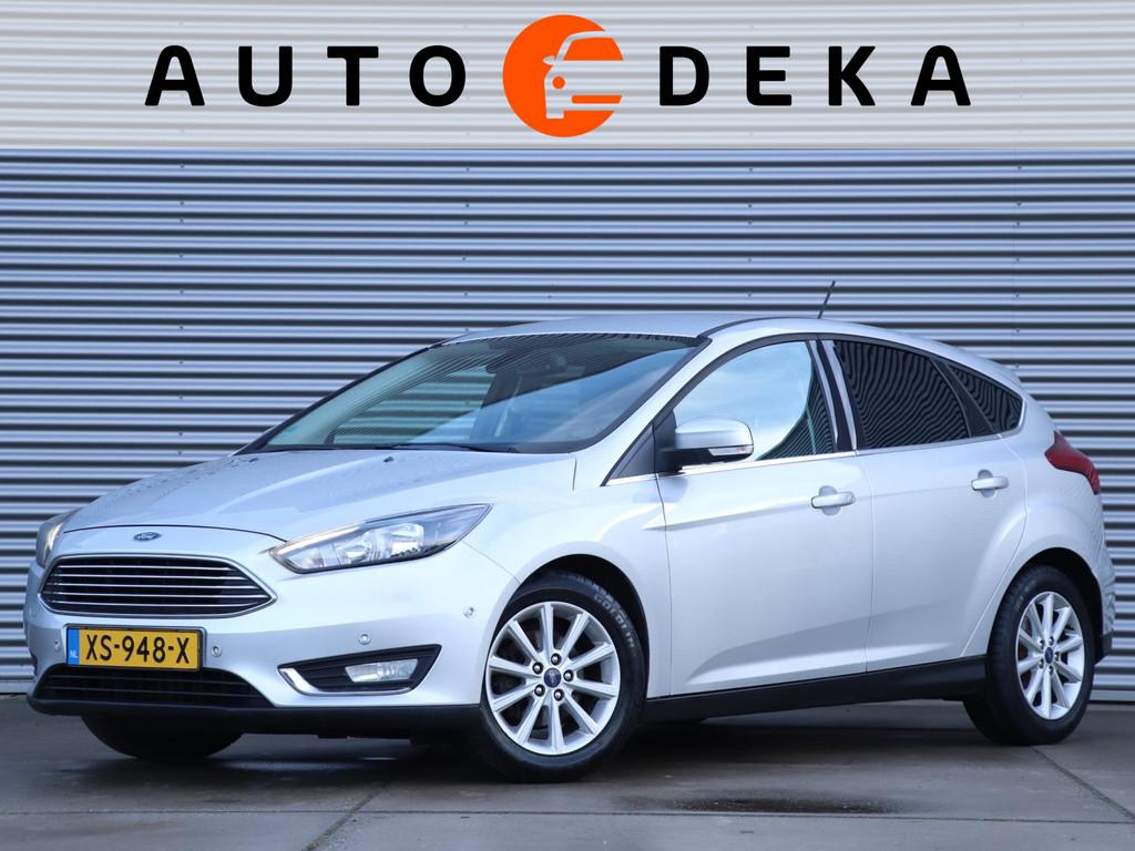 Ford Focus 1.0 EcoBoost Titanium *Winterpack*Navigatie*Parke, Gebruikt, 3 cilinders, 999 cc, 57 €/maand