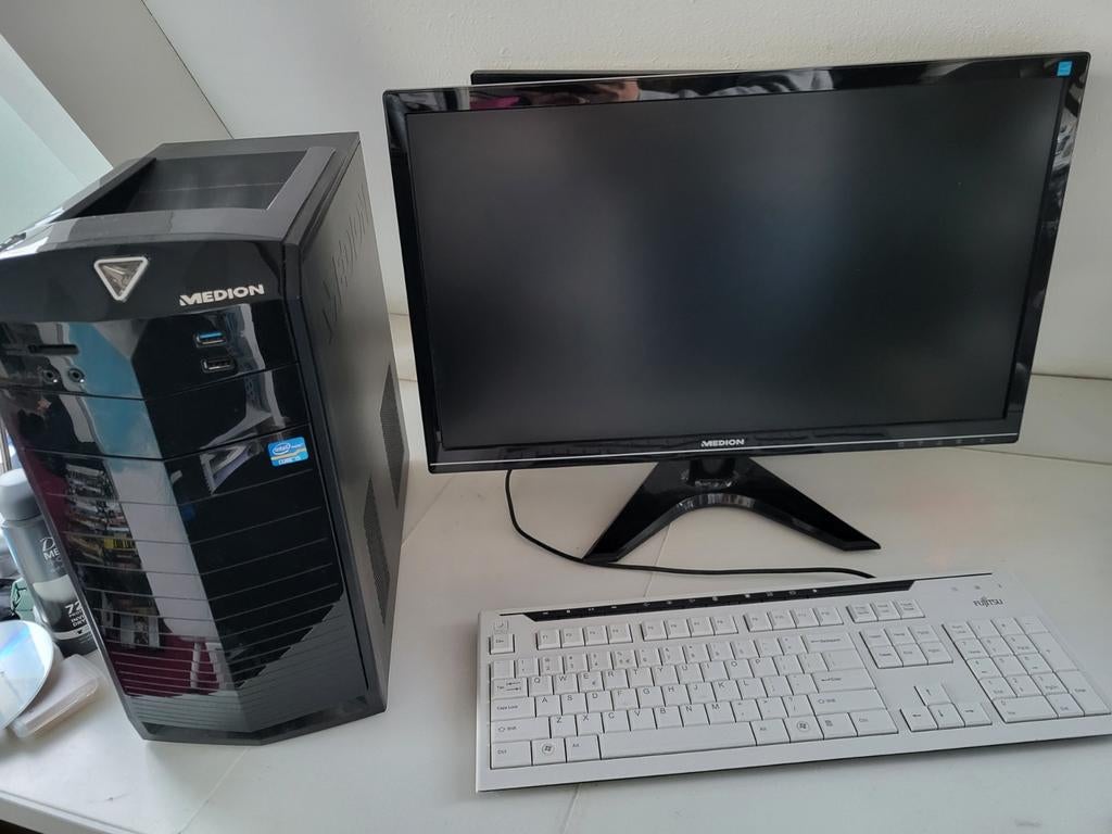 Medion PC, monitor en toetsenbord, Gebruikt, HDD, Met monitor, Medion
