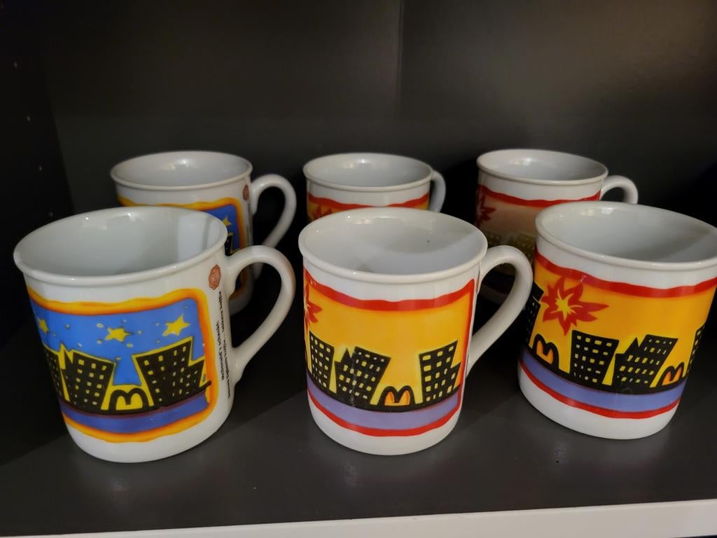 Set van 6 McDonald's mokken met stadsgezicht, Ophalen of Verzenden