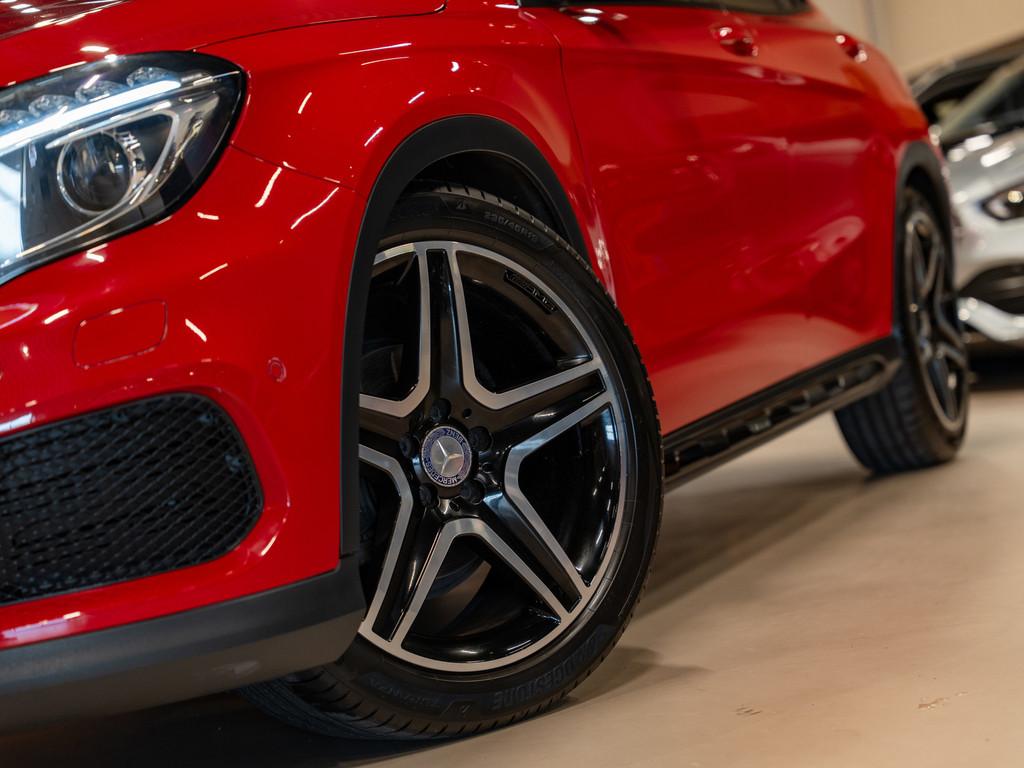 Mercedes-Benz GLA-klasse 200 Edition 1 AMG Line, Night Pakke, Auto's, Gebruikt, 715 kg, 1595 cc, Bedrijf