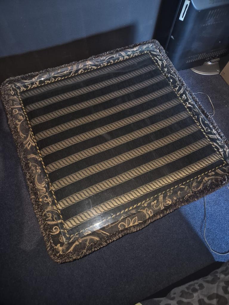 Salon tafel met glazen plaat( poef), Huis en Inrichting, Ophalen of Verzenden, Zo goed als nieuw, Rond, Hout